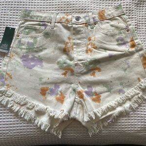 Wild Fable white and multi-colored shorts